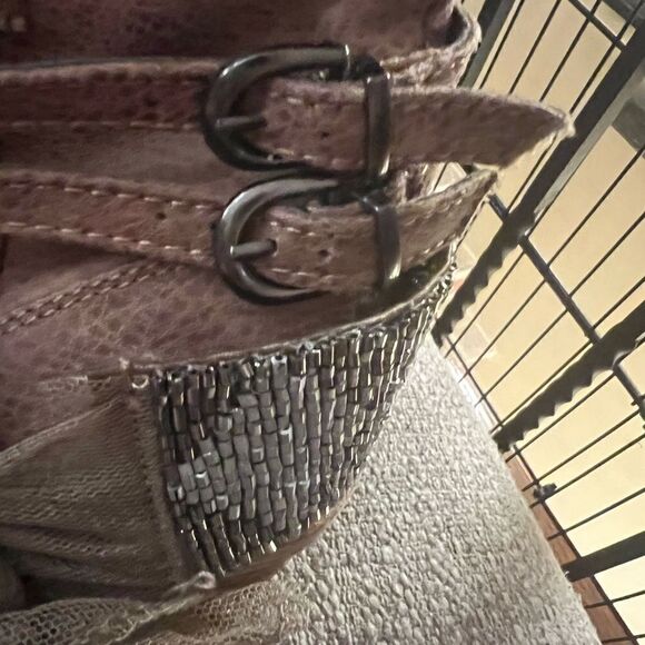 Gorgeous Not Rated size 6 cowgirl booties - Picture 5 of 7